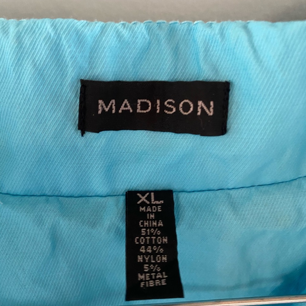Cute turquoise wind jacket - Picture 2 of 3